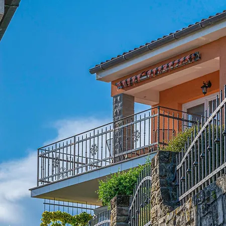 Vintage With Amazing Sea View Mo