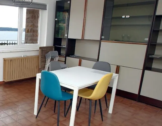 Vintage With Amazing Sea View Mo